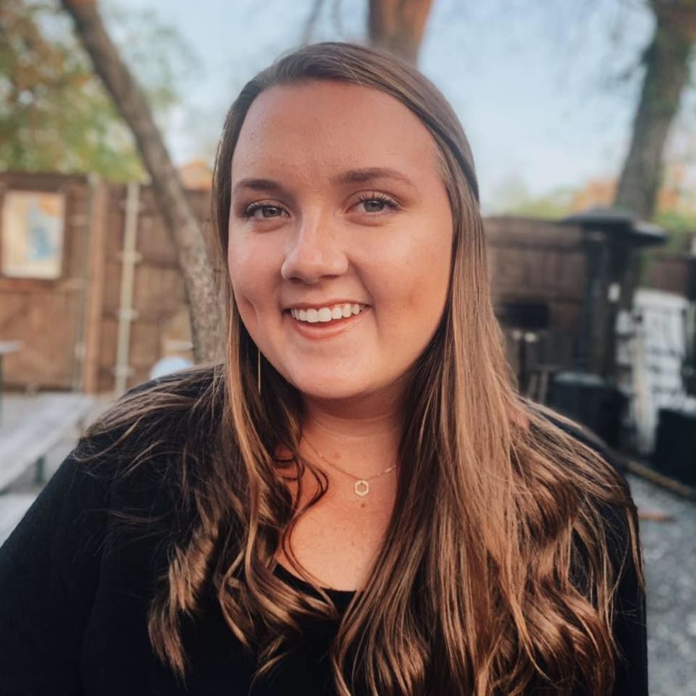 Meet your Posher, Madalyn